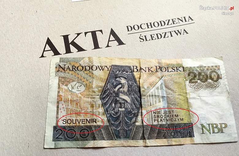 USIŁOWAŁ ZAPŁACIĆ BANKNOTEM - SOUVENIREM